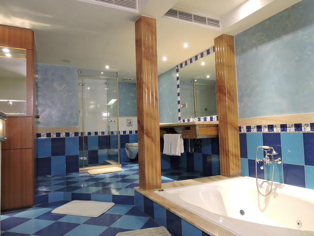 Edinburgh Motel Tainan Exterior foto